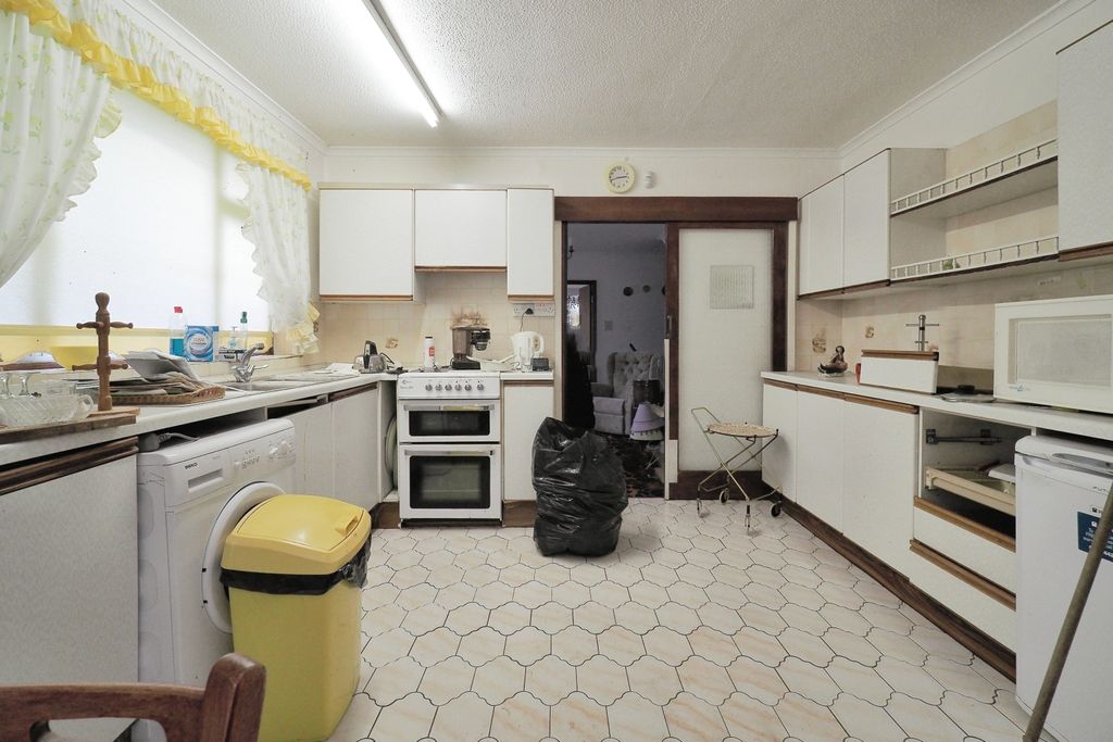 Property photo 2 of 17 Photography