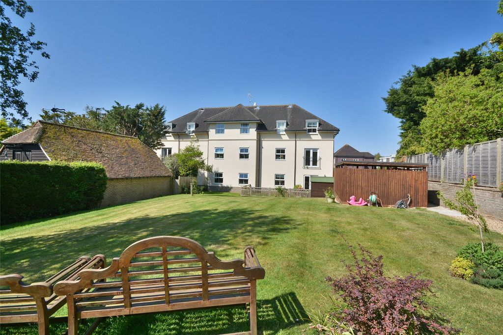 Property photo 1 of 23 Picture No. 01