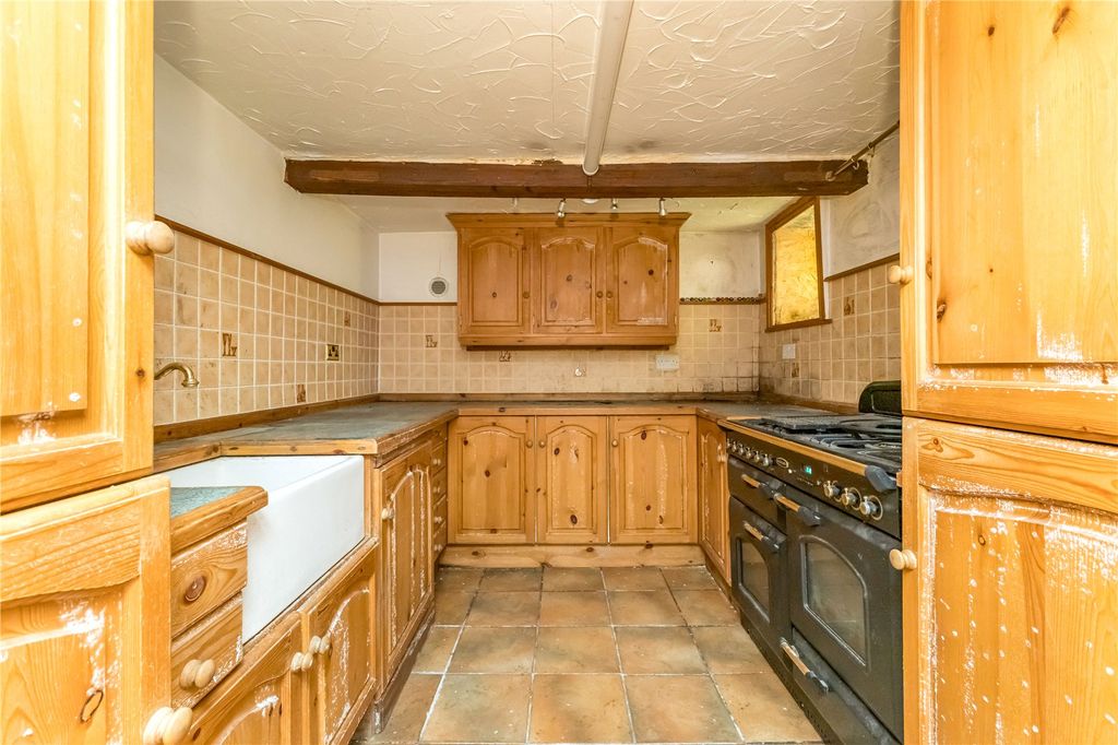 Property photo 3 of 23 Dining Kitchen