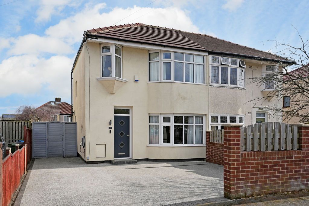 Property photo 2 of 29 Front External