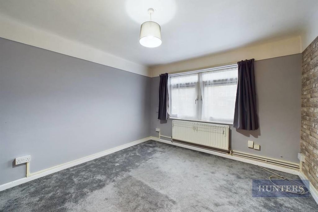 Property photo 2 of 8 Cam01645G0-Pr0129-Still001-Thumbnail-H750-70.Jpg