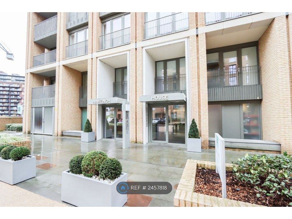 Property photo 1 of 10 Main Entrance