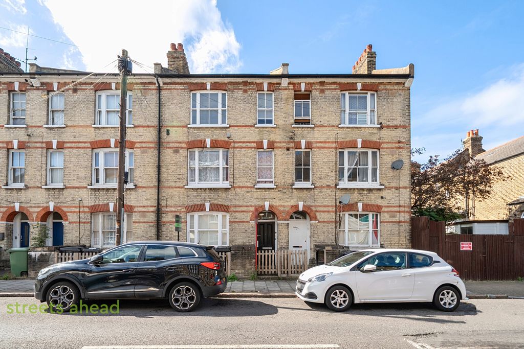 Property photo 1 of 18 1A29F773-1F69-4A2...