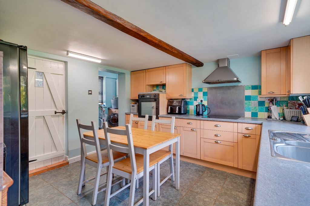Property photo 3 of 20 2887363