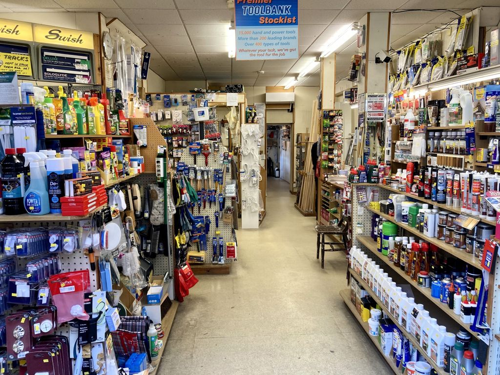 Property photo 2 of 10