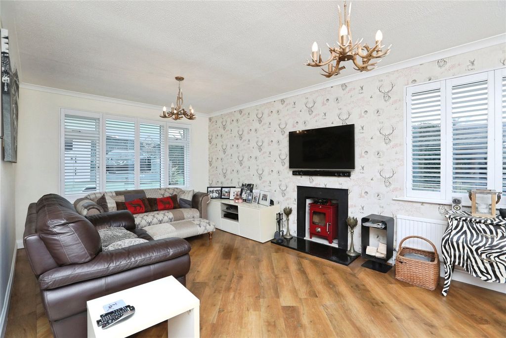 Property photo 3 of 9 Picture No. 24