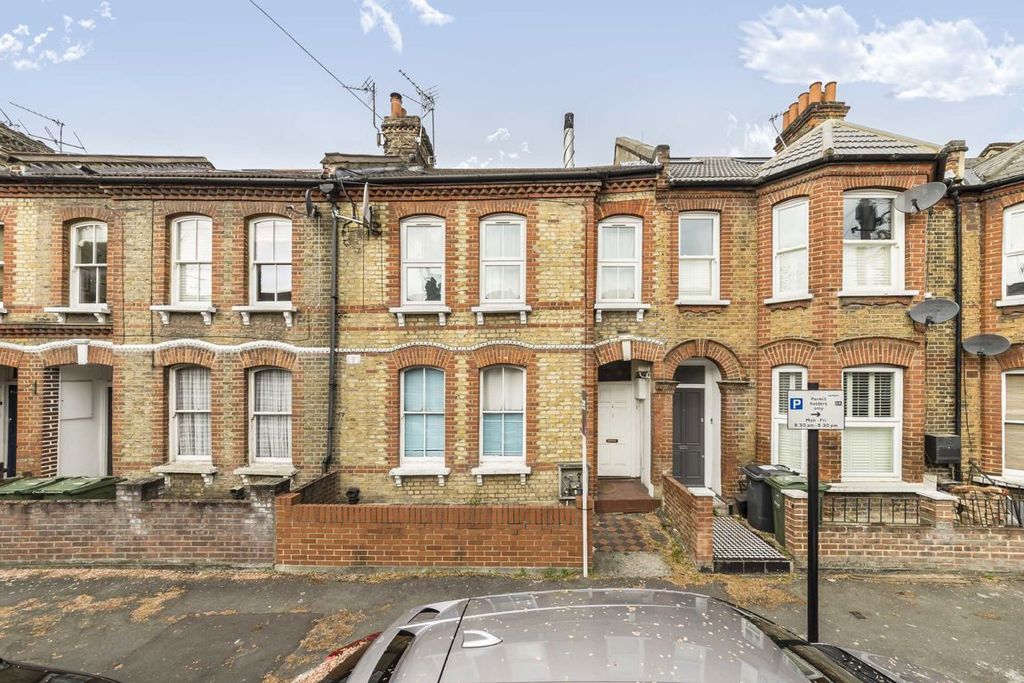 Property photo 1 of 7