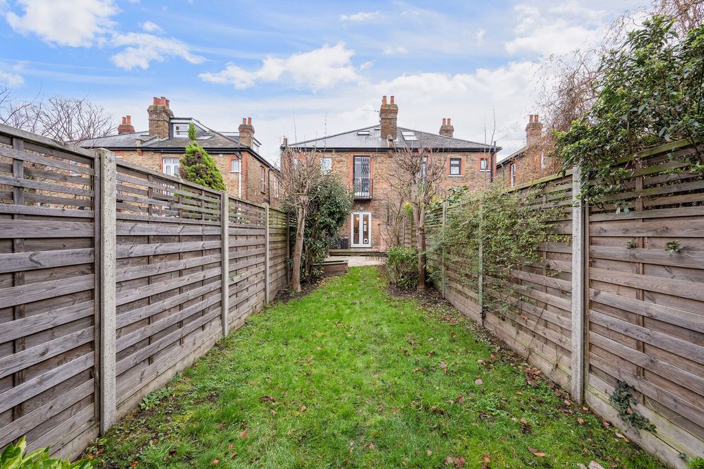 Property photo 3 of 9