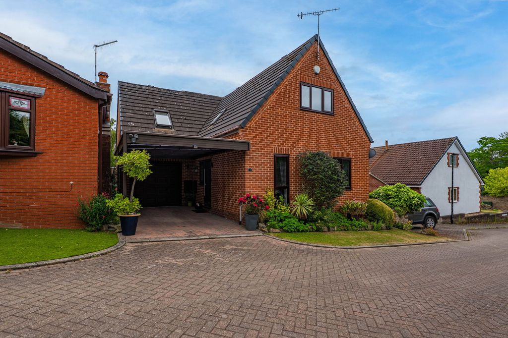 Property photo 1 of 38