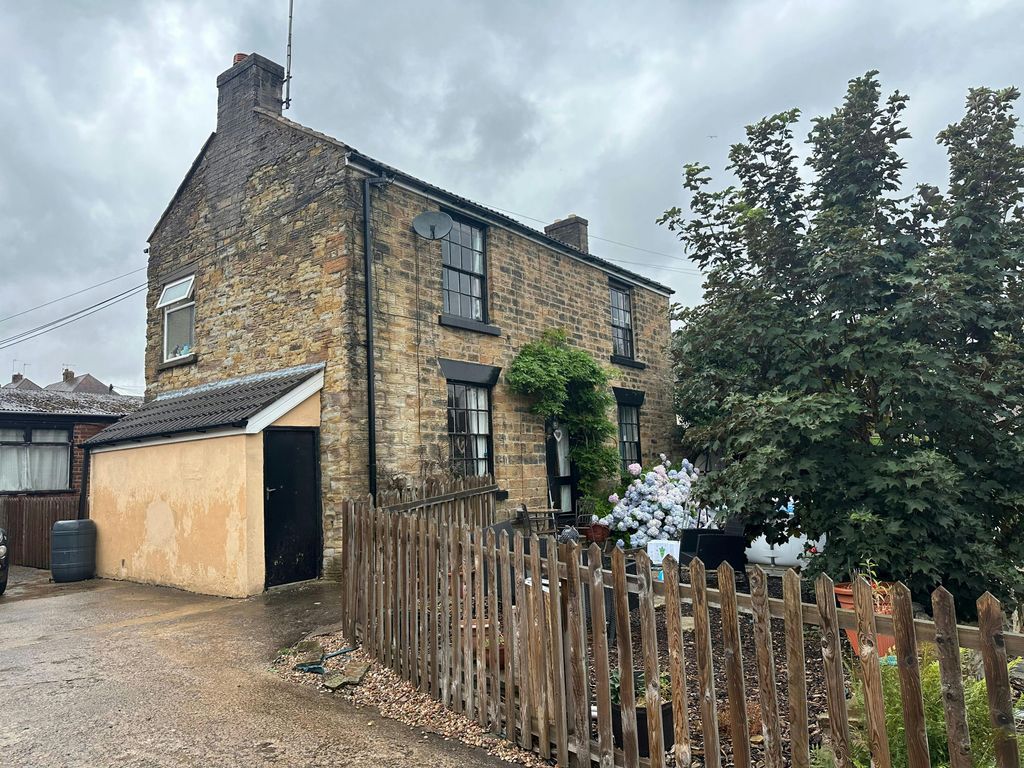 Property photo 1 of 4 Main.Jpg