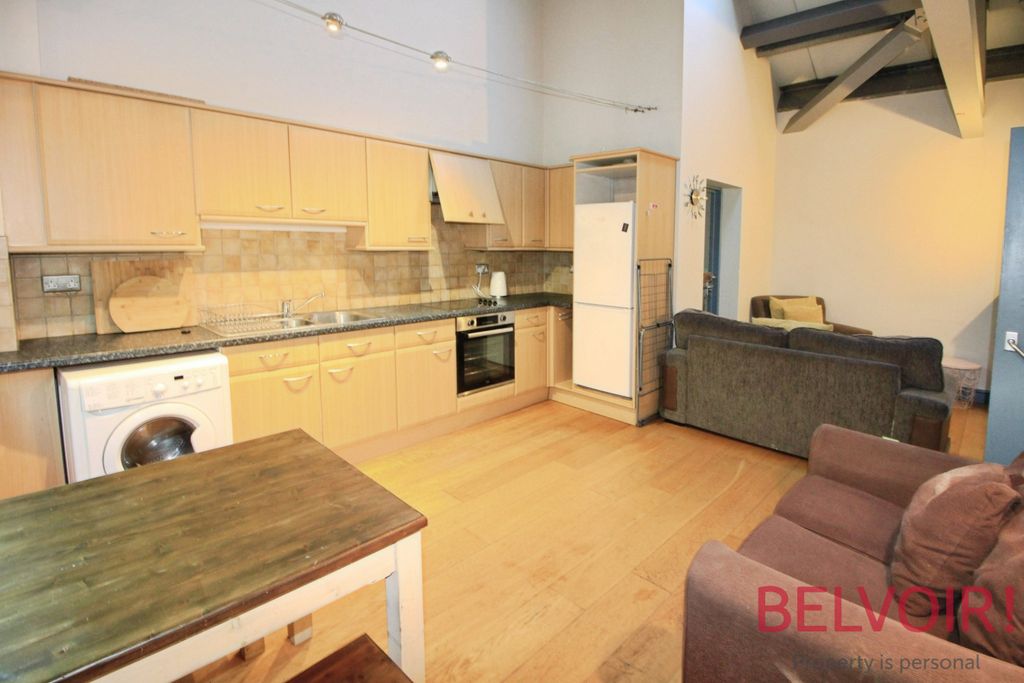 Property photo 3 of 11