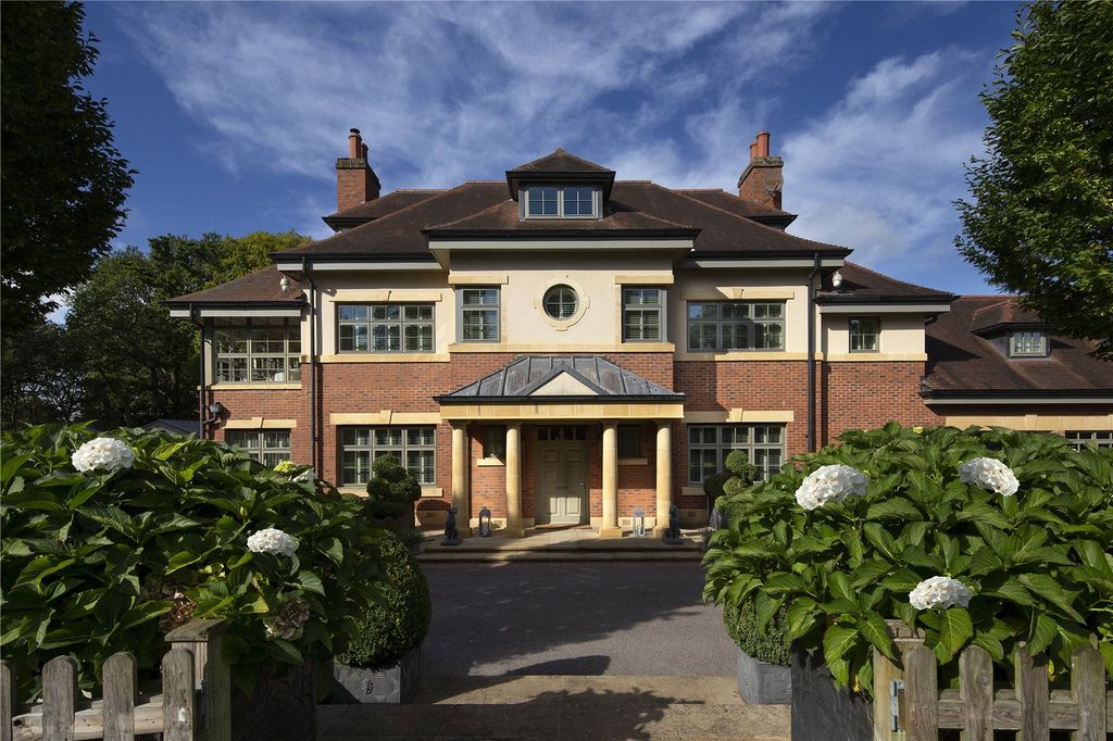 Property photo 1 of 23 Exterior