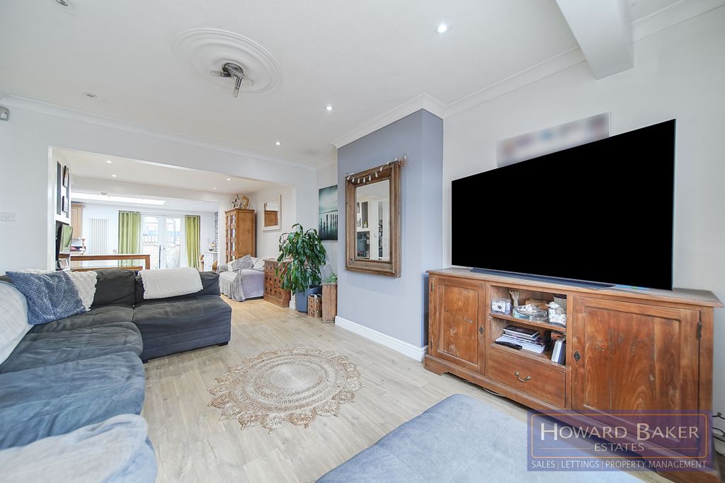 Property photo 1 of 31 Dsc05019