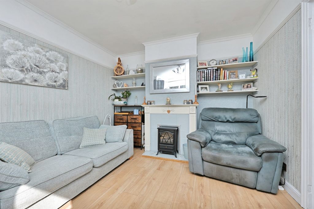 Property photo 3 of 21