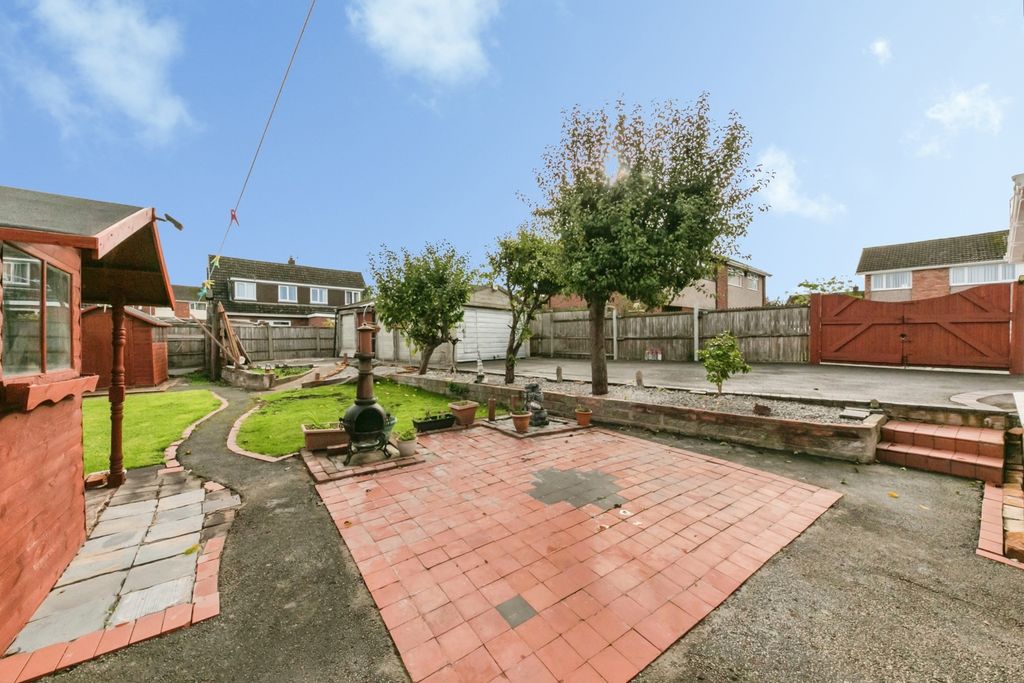 Property photo 3 of 27 Pbox-Img.Jpg