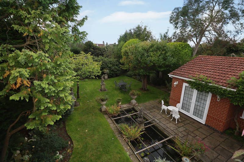 Property photo 2 of 19 Photo 40