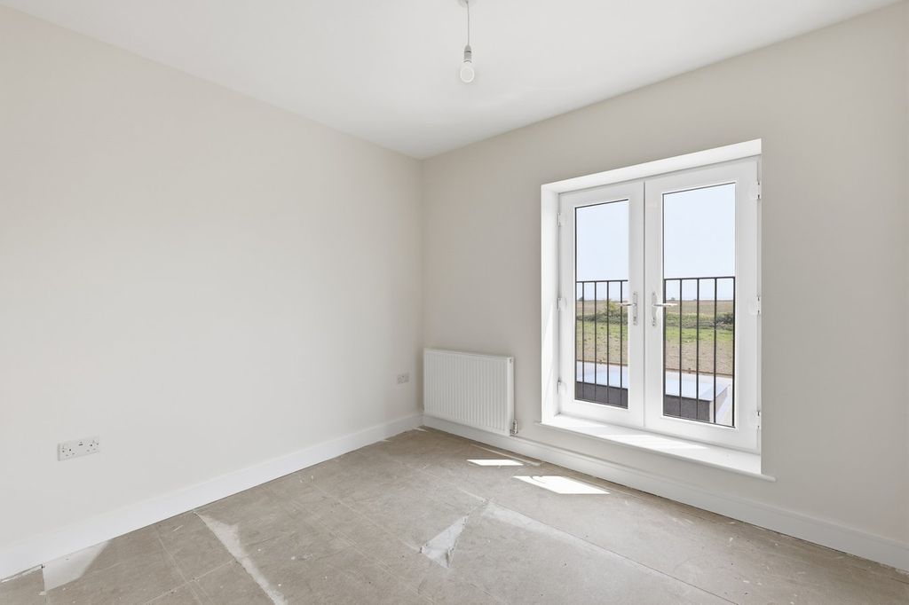 Additional image 13 of 5 bed detached house for saleOakley Gardens, Little Oakley, Harwich CO12