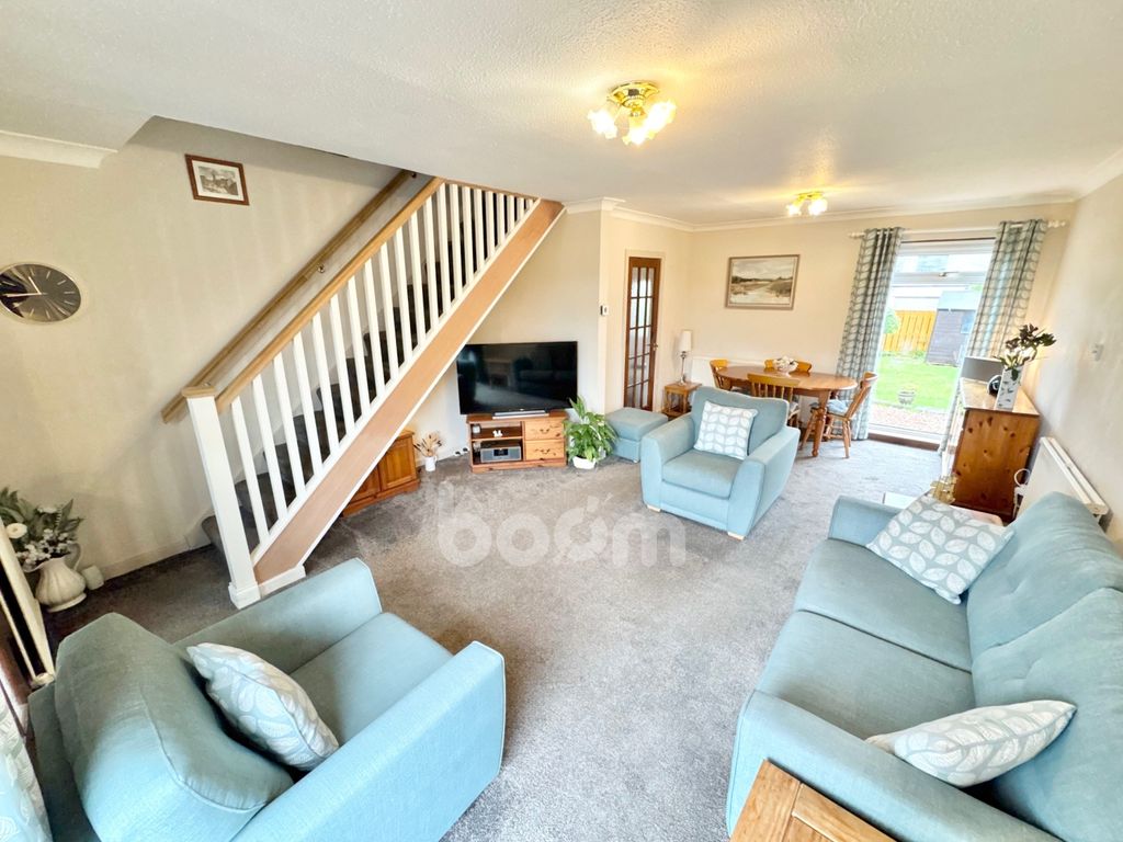 Property photo 3 of 22 Dipple Court, Kilbirnie Dining Lounge Pic