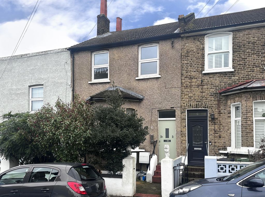 Property photo 2 of 6