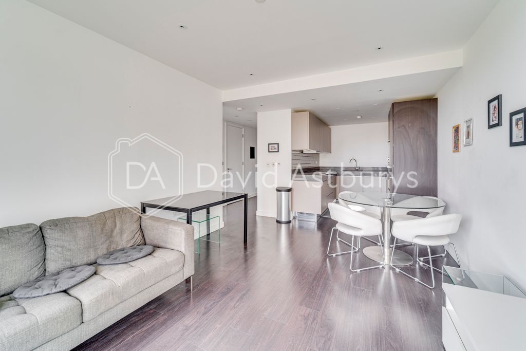 Property photo 2 of 9 Ndb08475_Enfused