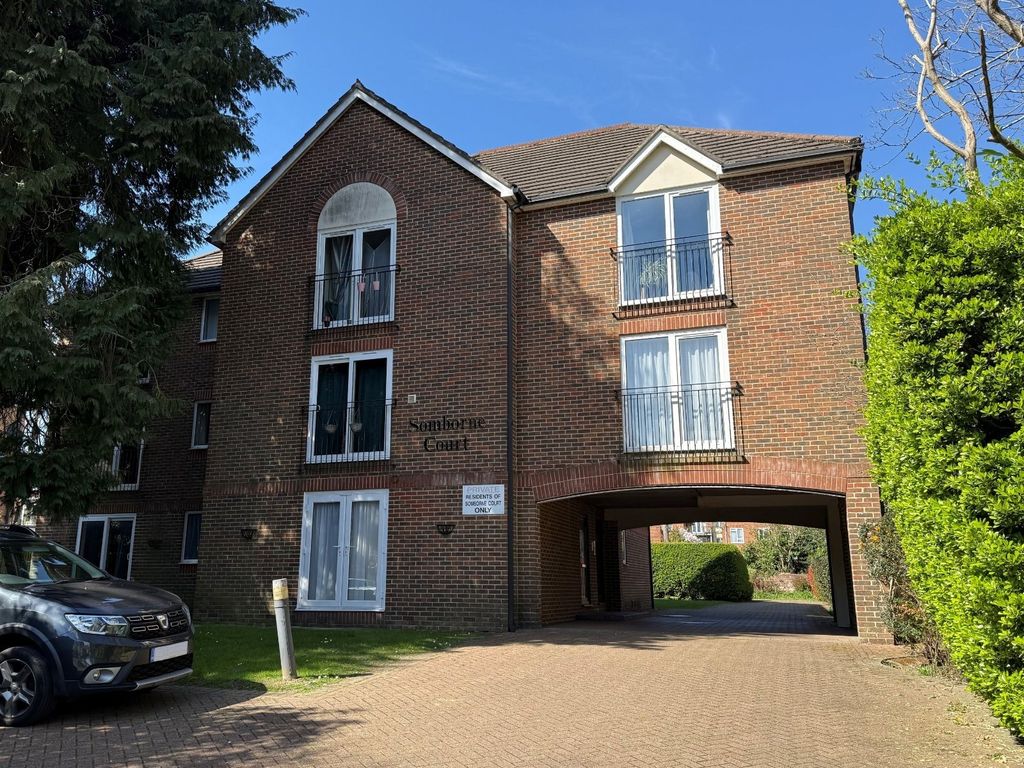 Property photo 1 of 8 Picture No. 21