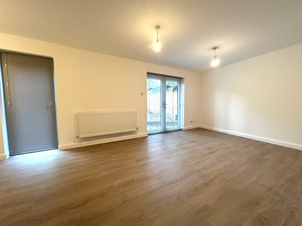 Property photo 2 of 8 Test