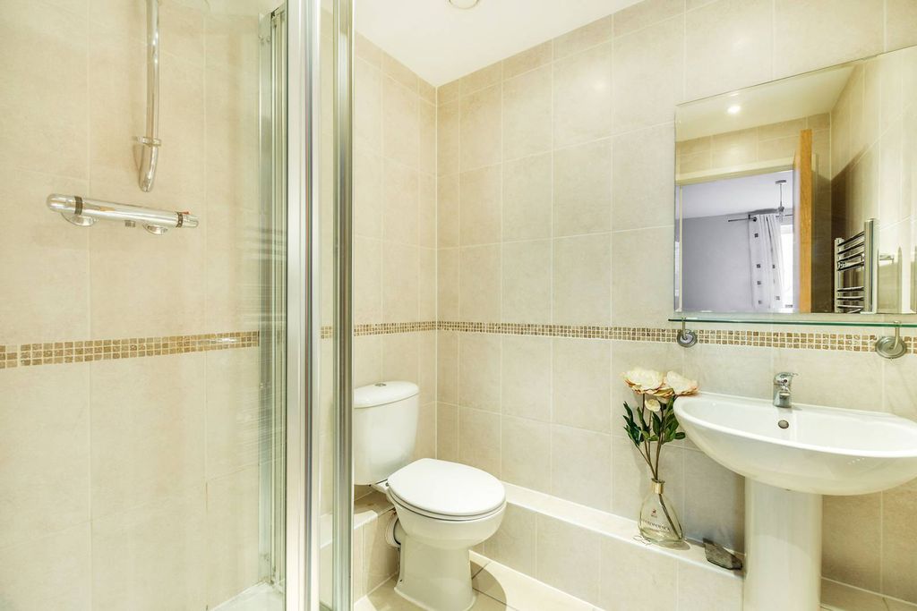 Property photo 3 of 6