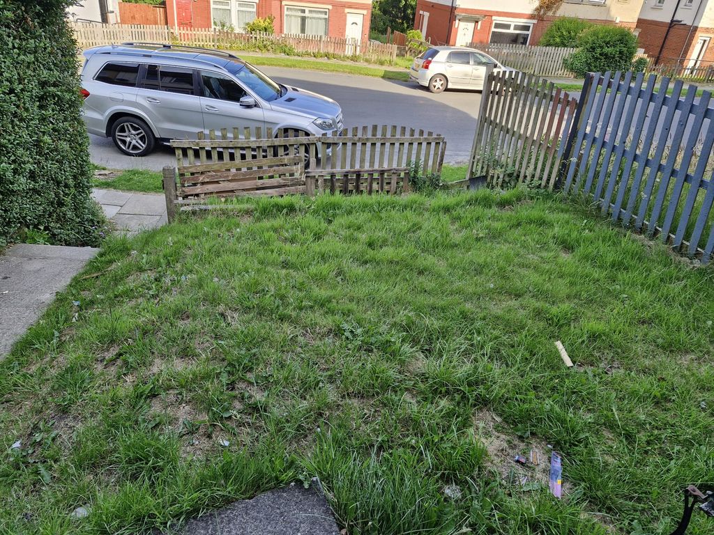 Property photo 2 of 8