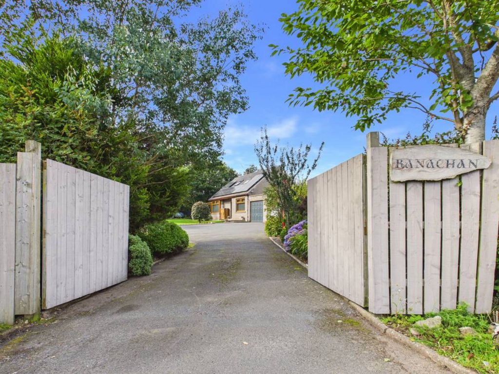 Property photo 1 of 39
