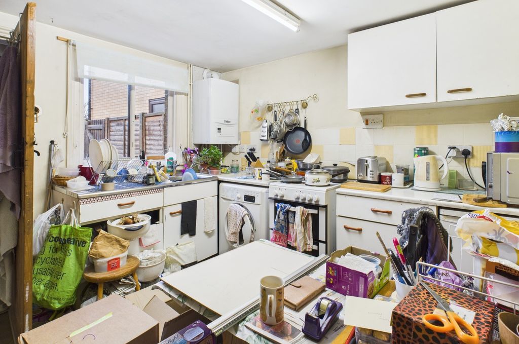 Property photo 3 of 7 Cam02545G0-Pr0541-Still002