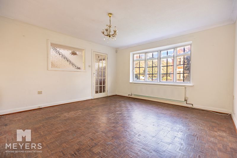 Property photo 3 of 17 Photo 18