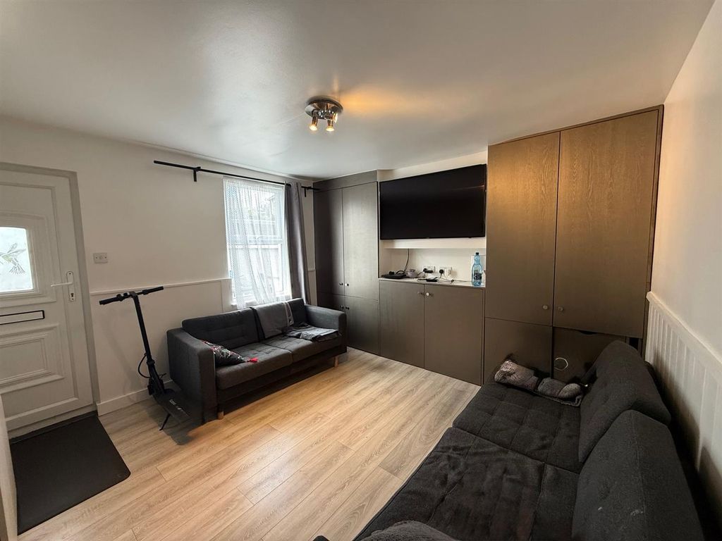 Property photo 3 of 15 Img_5442.Jpg