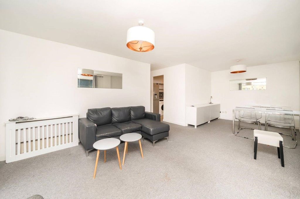 Property photo 3 of 10 Living Room