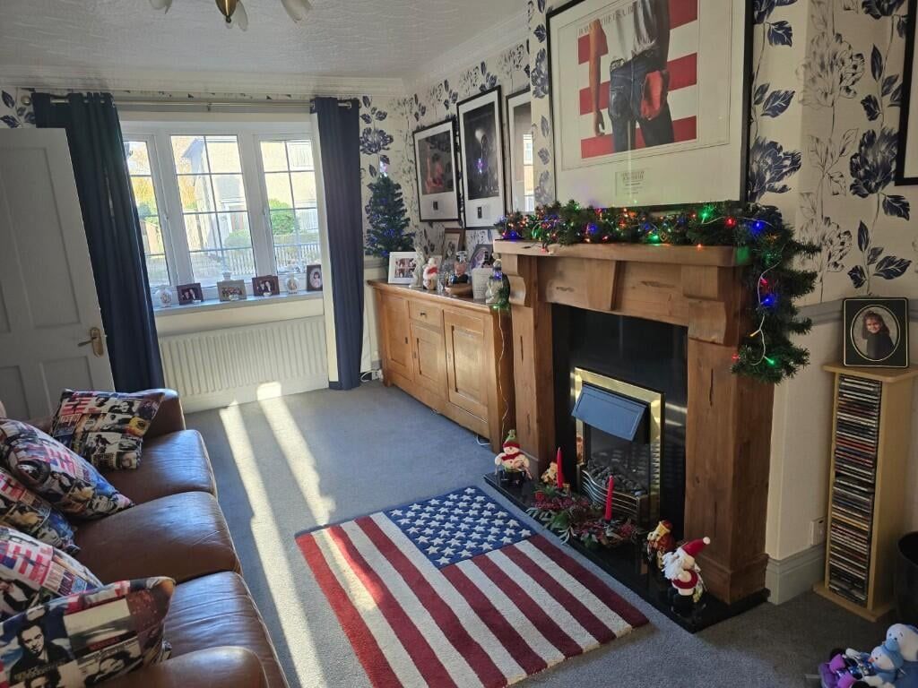 Property photo 2 of 13