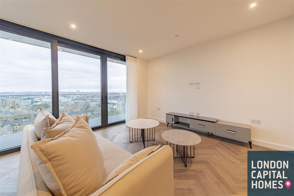 Property photo 3 of 18 E74A7301-Hdr.Jpg