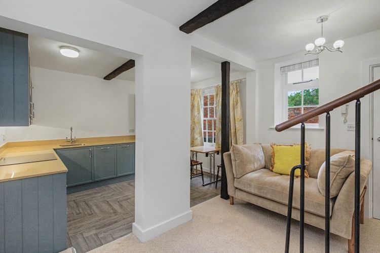 Property photo 3 of 8 337963