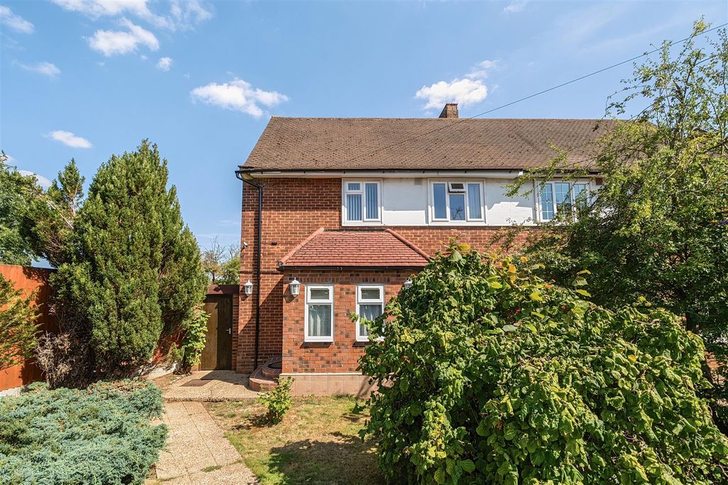 Property photo 1 of 18