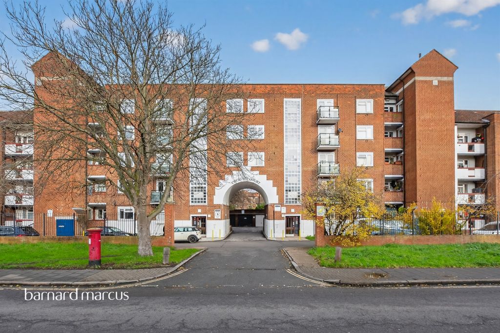 Property photo 1 of 28