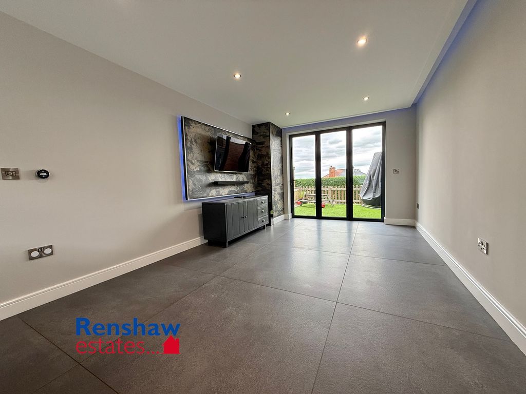 Property photo 1 of 27 L (2)