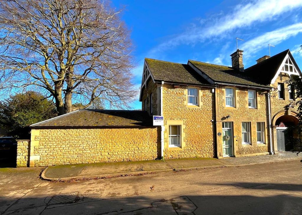 Property photo 1 of 23 Hcsk9158.Jpg