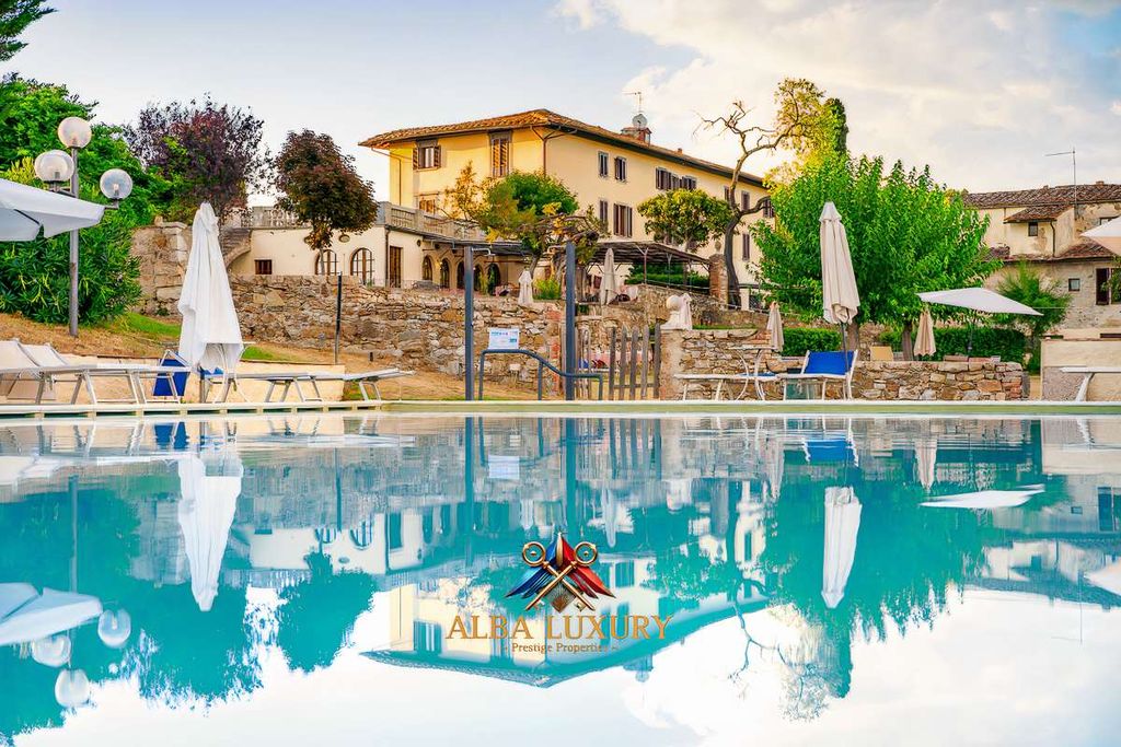 Property photo 2 of 27