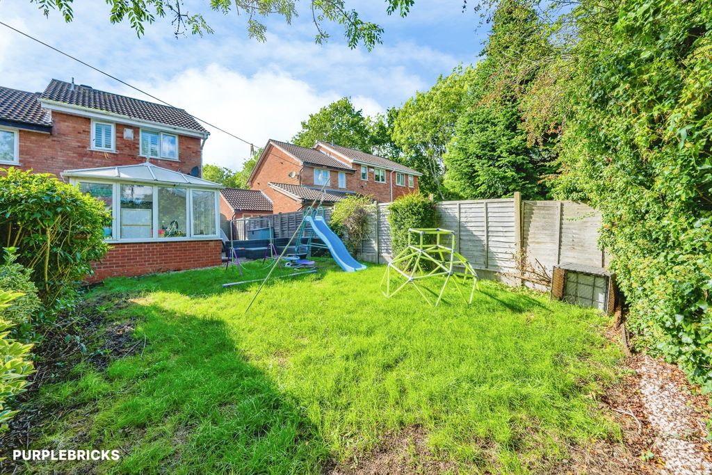 Property photo 2 of 21