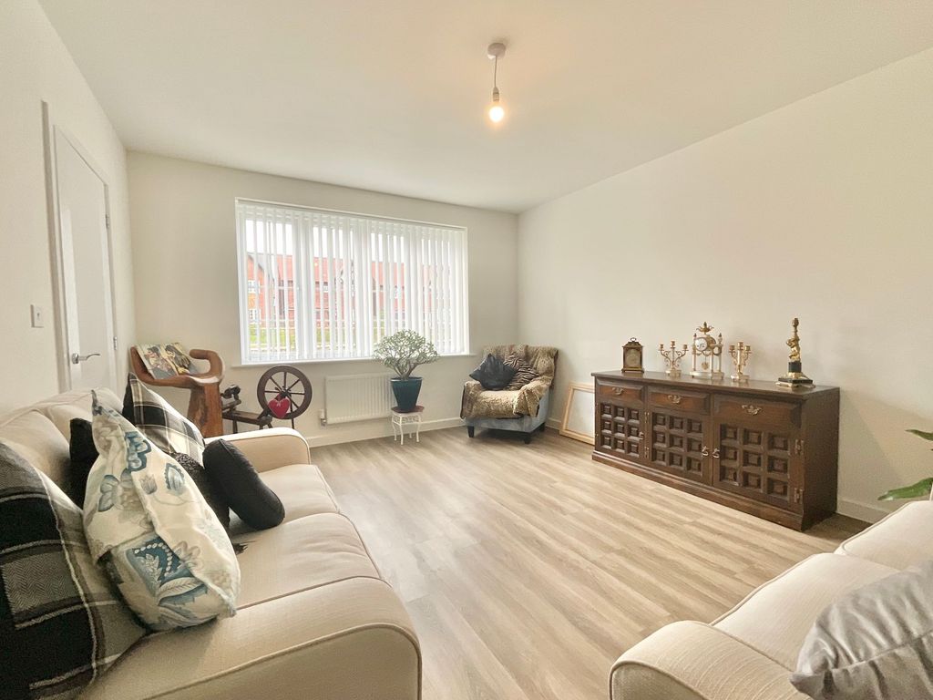 Property photo 2 of 24