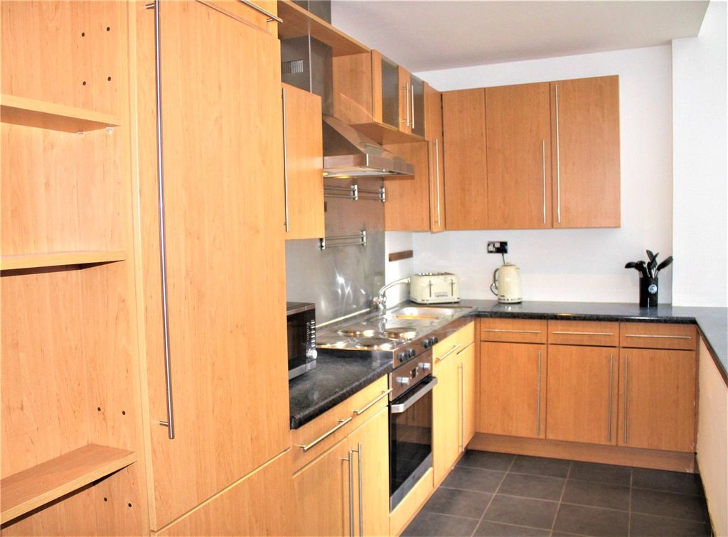 Property photo 3 of 6 Picture No. 10