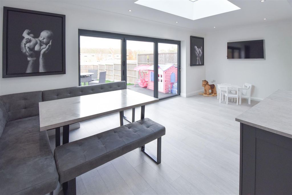 Property photo 3 of 15 Dsc_0038-2.Jpg