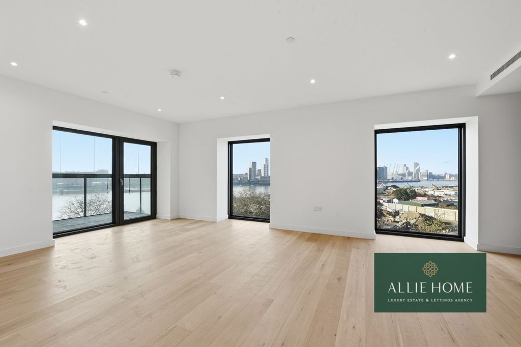 Property photo 1 of 31