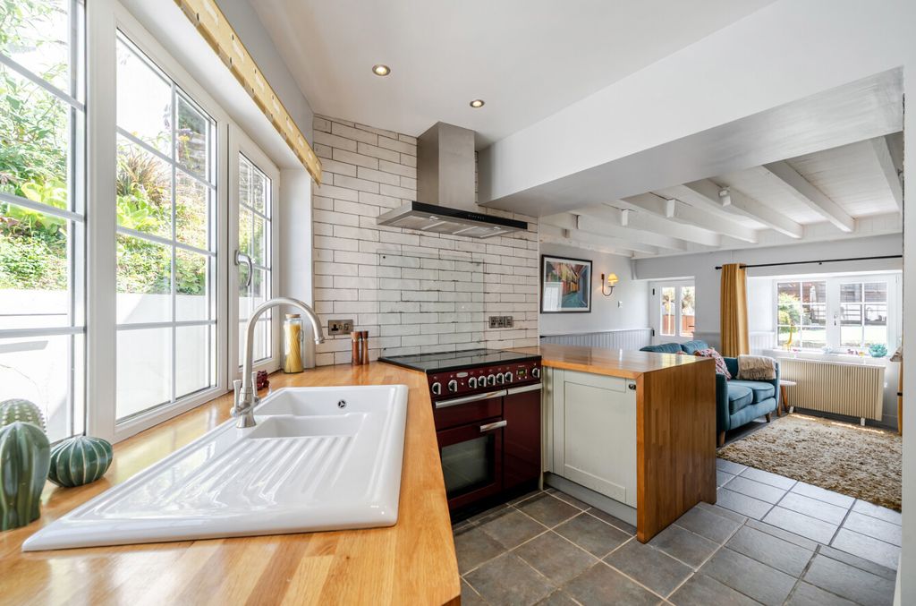 Property photo 3 of 22 1495164-15-6A5F6c...