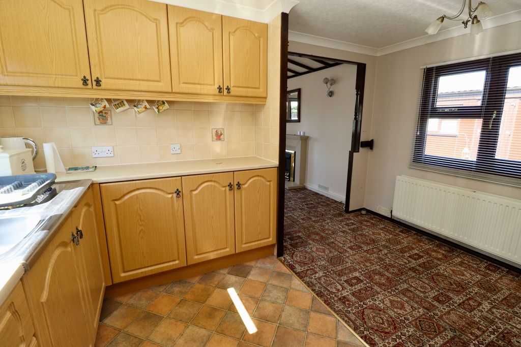 Property photo 3 of 14