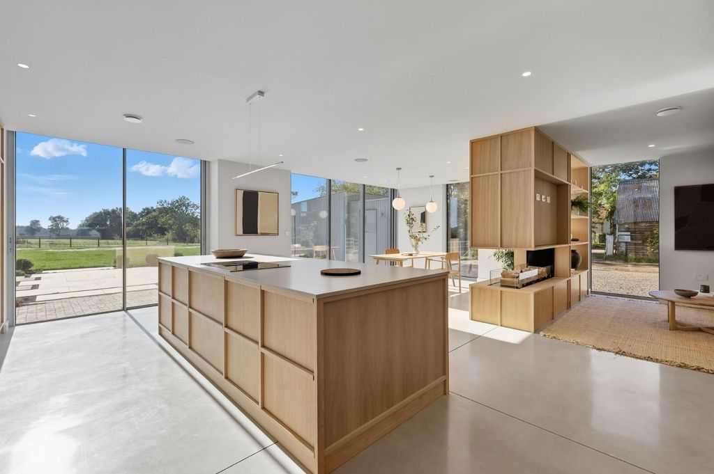 Property photo 2 of 33 Kitchen/Dining/Family Room