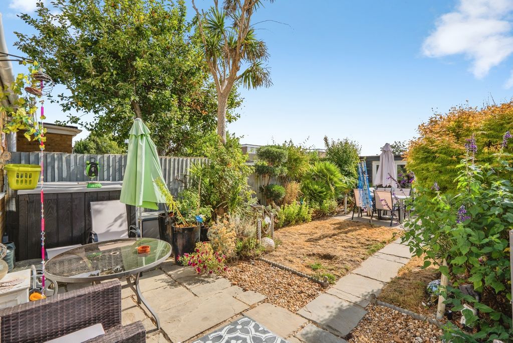 Property photo 3 of 16 Pbox-Img.Jpg
